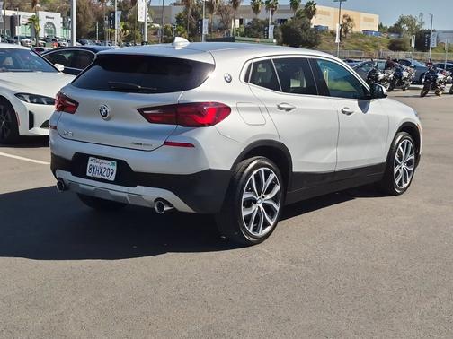 Glacier Silver Metallic 2022 BMW X2 sDrive28i