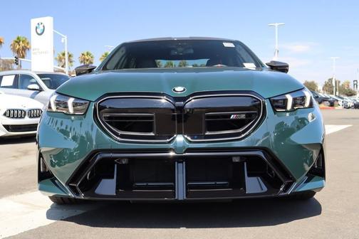 Special Order Color 2027 BMW M5 Base