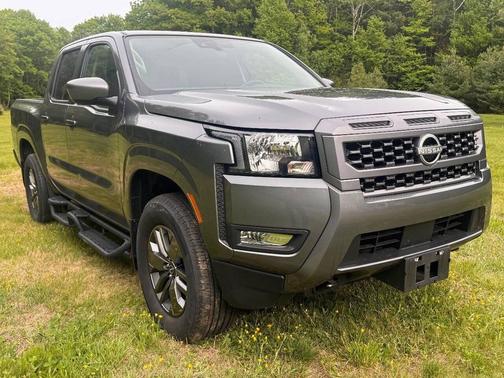Gun Metallic 2025 Nissan Frontier SV