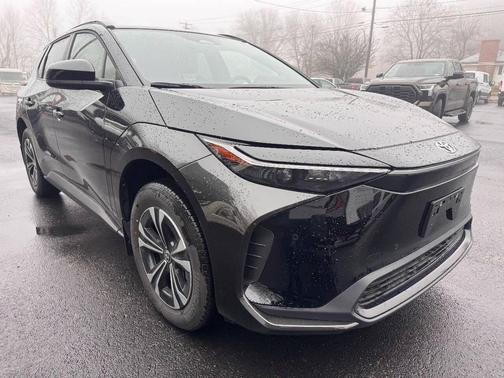 2024 Toyota bZ4X XLE