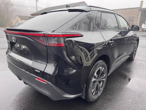 2024 Toyota bZ4X XLE