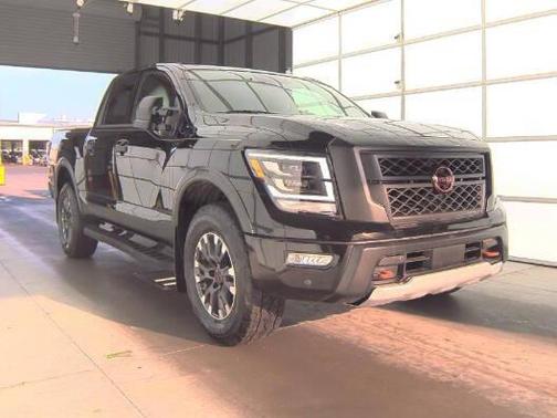 2024 Nissan Titan PRO-4X