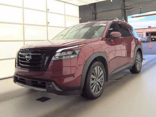 2025 Nissan Pathfinder SL 4WD