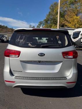 2018 Kia Sedona L