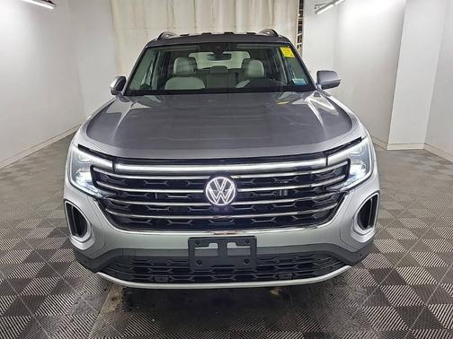 2024 Volkswagen Atlas 2.0T SE w/Technology 4MOTION