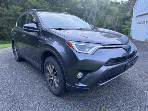 2017 Toyota RAV4 Hybrid XLE