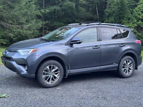 2017 Toyota RAV4 Hybrid XLE