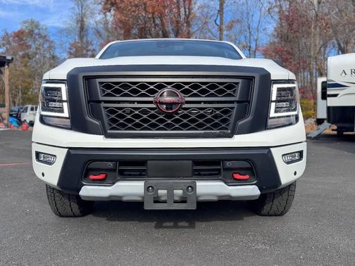 2024 Nissan Titan PRO-4X
