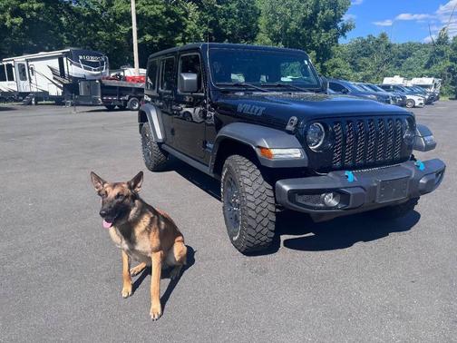 Black Clearcoat 2023 Jeep Wrangler 4xe Willys