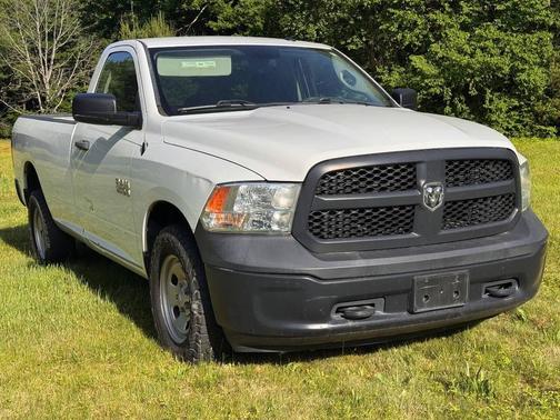 Bright White Clearcoat 2018 RAM 1500 Tradesman