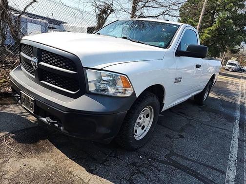 Bright White Clearcoat 2018 RAM 1500 Tradesman