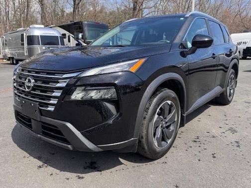 Super Black 2024 Nissan Rogue SV