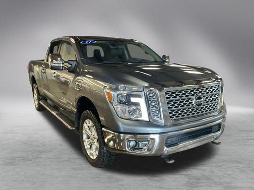 2017 Nissan Titan XD SL