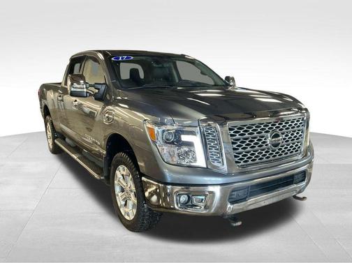 2017 Nissan Titan XD SL