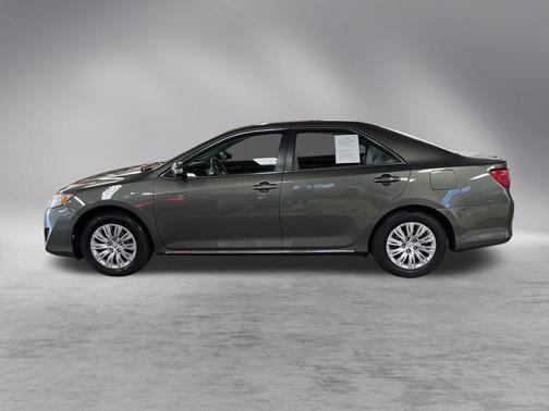 2012 Toyota Camry Hybrid XLE