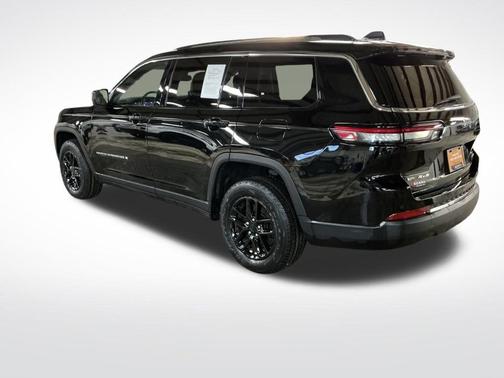 2022 Jeep Grand Cherokee L Laredo