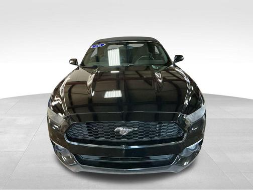 2016 Ford Mustang V6