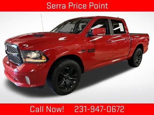 2017 RAM 1500 Night Crew Cab 4x4 5'7' Box
