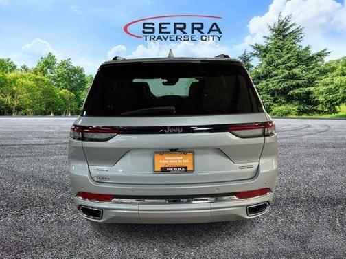 2022 Jeep Grand Cherokee Overland