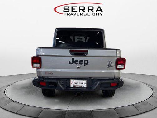 2021 Jeep Gladiator Willys 4x4