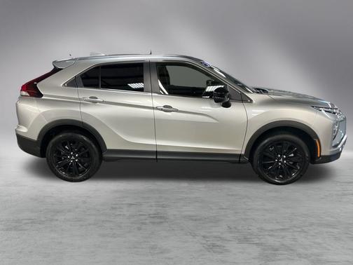 2024 Mitsubishi Eclipse Cross LE