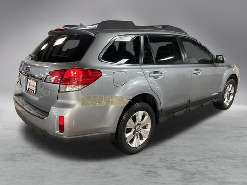 2011 Subaru Outback 3.6 R Limited