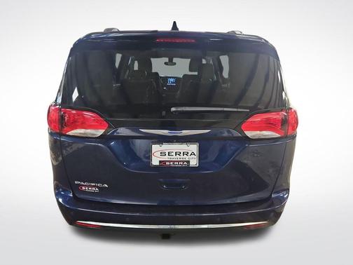 2018 Chrysler Pacifica Touring-L