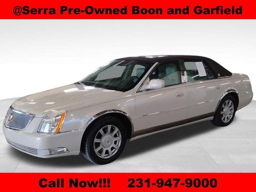 2011 Cadillac DTS Luxury Collection
