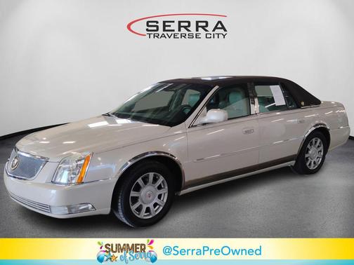 2011 Cadillac DTS Luxury Collection