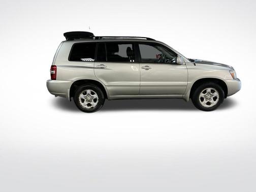 2004 Toyota Highlander Base