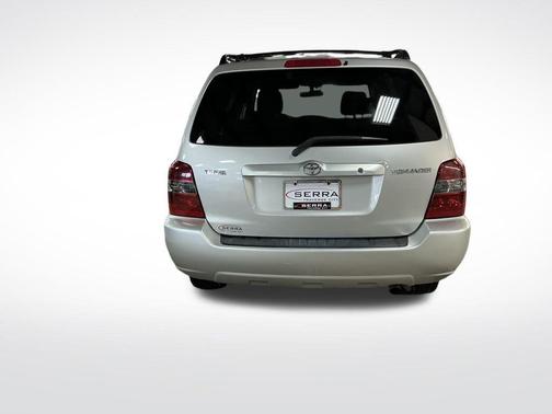 2004 Toyota Highlander Base