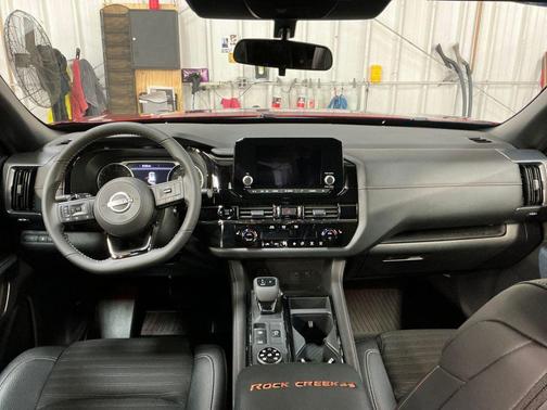 2025 Nissan Pathfinder Rock Creek 4WD