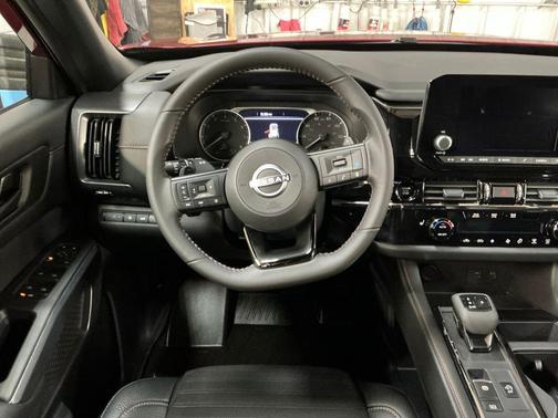 2025 Nissan Pathfinder Rock Creek 4WD