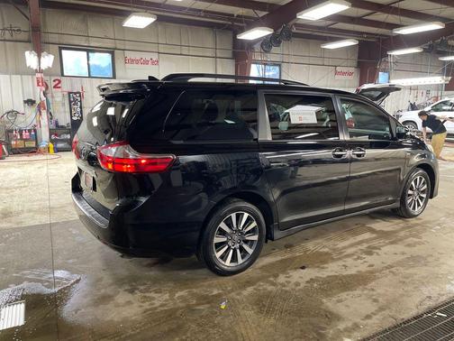 2018 Toyota Sienna Limited