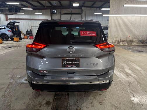 2024 Nissan Rogue Platinum