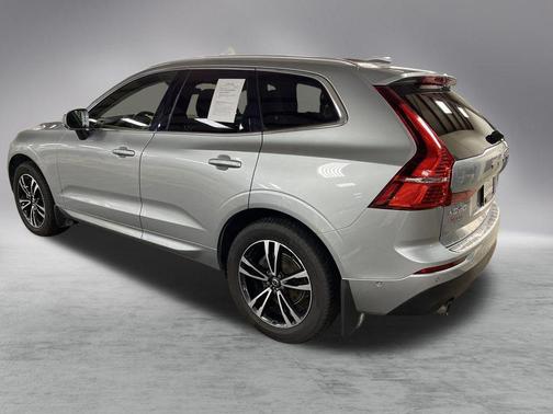 2018 Volvo XC60 T5 Momentum