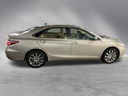 2015 Toyota Camry XLE