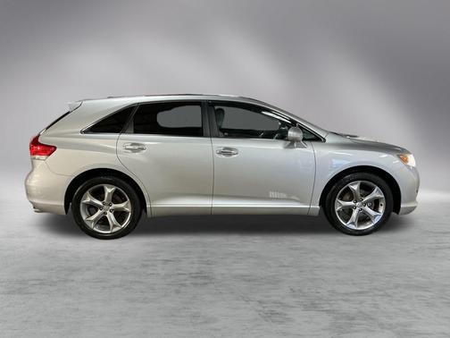 2010 Toyota Venza Base