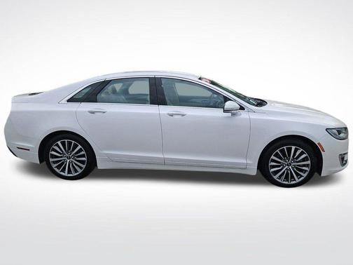 2020 Lincoln MKZ Standard
