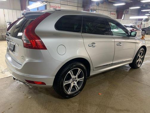 2014 Volvo XC60 T6 R-Design