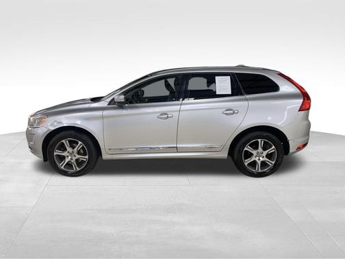 2014 Volvo XC60 T6 R-Design