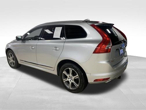 2014 Volvo XC60 T6 R-Design
