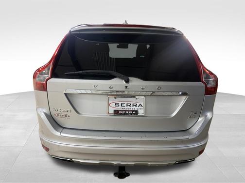2014 Volvo XC60 T6 R-Design