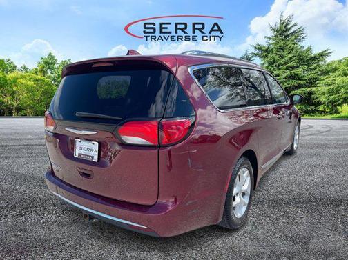 2018 Chrysler Pacifica Touring-L Plus