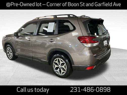 2023 Subaru Forester Premium