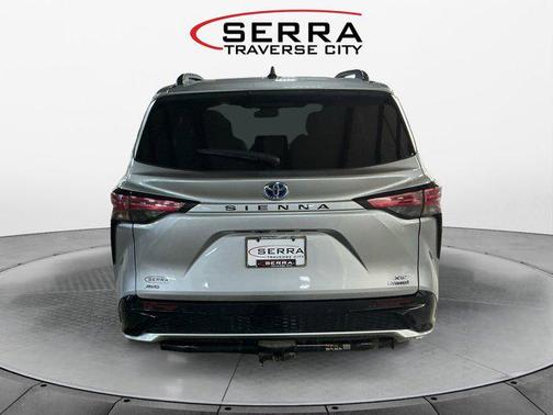 2021 Toyota Sienna XSE 7 Passenger