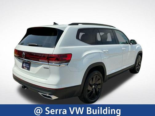 2024 Volkswagen Atlas 2.0T SE w/Technology 4MOTION