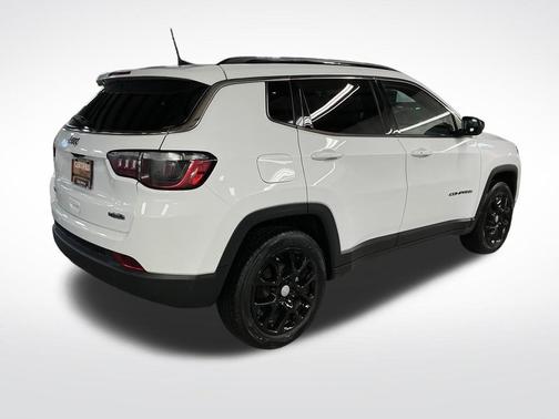2023 Jeep Compass Latitude Lux
