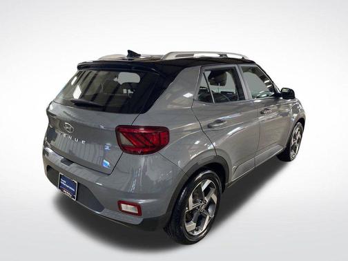 2022 Hyundai VENUE Limited