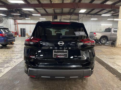 2024 Nissan Rogue SL